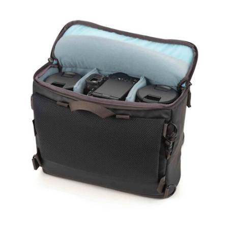 Shimoda Toploader Black L - torba 4w1 na sprzęt fotograficzny_Torba wewnątrz / Przykład użycia_4